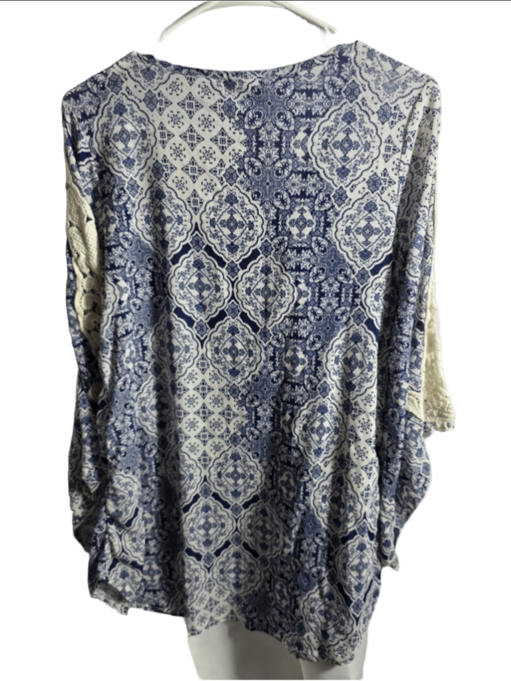 Women's Ember Blue and White Patterned Blouse, Size L boho-chic cottagecore - Picture 6 of 6